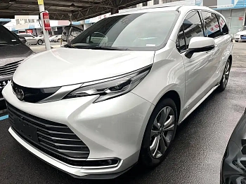 SIENNA 2024 2.5L Hybrid Premium Edition купить на сайте DeffCars