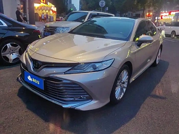 Camry 2018 2.5G Deluxe Edition купить на сайте DeffCars