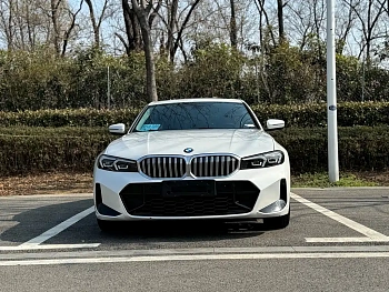 BMW 3 Series 2024 320i M Sports Package купить на сайте DeffCars