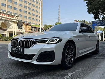 BMW 5 Series 2022 525Li M Sports Package купить на сайте DeffCars