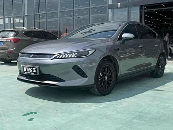 Qin PLUS 2025 EV Smart Drive Edition 510KM Leading Model купить по цене 2 468 604 ₽  на сайте DeffCars