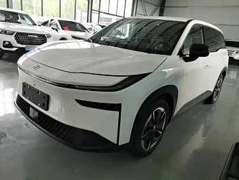 Platinum 3X 2025 520 Pro купить на сайте DeffCars