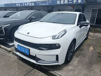 Lynk & Co 03 2020 1.5TD DCT Power Pro Edition купить по цене 1 851 228 ₽  на сайте DeffCars