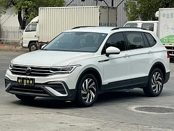 Tiguan L 2022 330TSI automatic two-wheel drive comfort version купить на сайте DeffCars