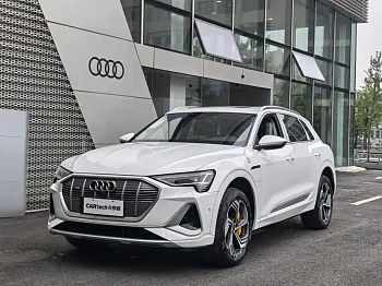 Audi e-tron 2021 50 quattro luxury model купить на сайте DeffCars