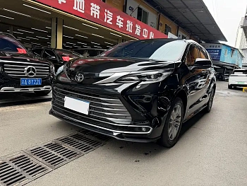 SIENNA 2024 2.5L Hybrid Deluxe Edition купить на сайте DeffCars