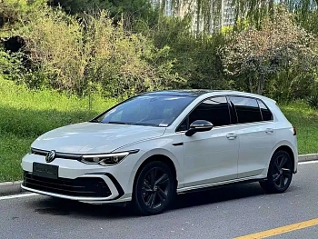 Golf 2021 280TSI DSG R-Line купить по цене 2 138 416 ₽  на сайте DeffCars