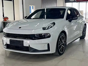 Lynk & Co 03 2019 model 1.5TD DCT Power Edition Guo VI купить по цене 1 774 181 ₽  на сайте DeffCars