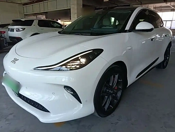 Zhiji LS6 2025 Smart Lizard Theater Edition купить на сайте DeffCars