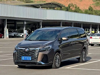 Buick GL8 2023 facelifted on land business class Deluxe купить по цене 3 826 917 ₽  на сайте DeffCars