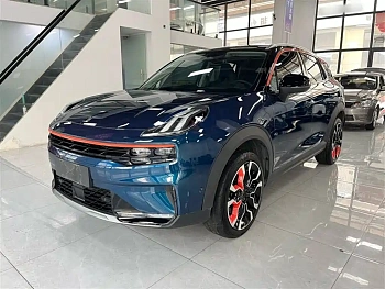 Lynk & Co 06 2021 1.5T Shero pink special edition купить по цене 1 893 386 ₽  на сайте DeffCars