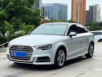 Audi A3 2020 Limousine 35 TFSI Fashionable China VI купить по цене 1 948 880 ₽  на сайте DeffCars