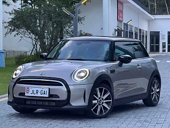 Mini 2023 1.5T COOPER Artist купить на сайте DeffCars