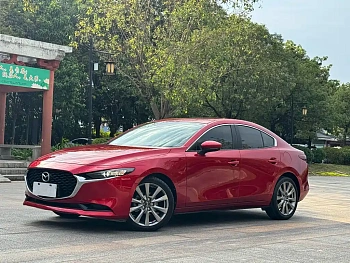 Mazda3 Angkesela 2022 2.0L Automatic Premium Edition купить на сайте DeffCars