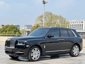 Cullinan 2018 four-seat version купить на сайте DeffCars