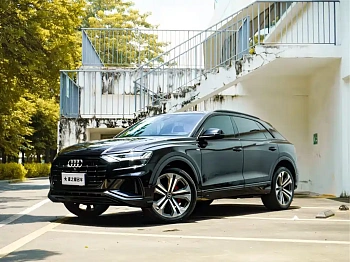 Audi Q8 2021 55 TFSI exclusive dynamic model купить на сайте DeffCars