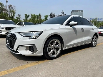 Audi A3 2021 A3L Limousine 35 TFSI Fashionable and elegant купить по цене 1 963 259 ₽  на сайте DeffCars