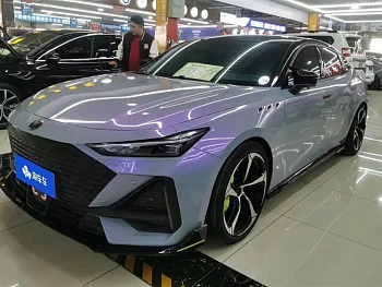 Changan UNI-V 2022 1.5T Sports Edition купить по цене 2 178 822 ₽  на сайте DeffCars