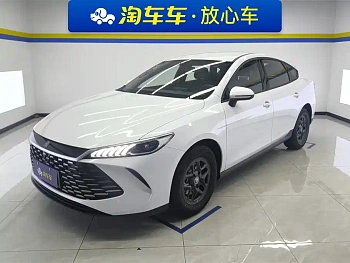 Qin PLUS 2025 DM-i Intelligent Driving Edition 55KM Leading Model купить по цене 2 016 488 ₽  на сайте DeffCars