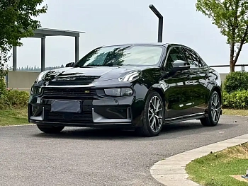 Lynk & Co 03 2022 model 1.5TD DCT Power Pro купить по цене 2 378 374 ₽  на сайте DeffCars