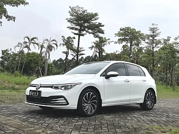 Golf 2021 280TSI DSG Pro First Edition купить по цене 2 028 864 ₽  на сайте DeffCars