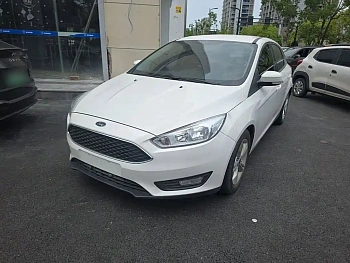 Focus 2017 hatchback 1.6L automatic comfort smart mobility version купить на сайте DeffCars