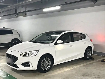 Focus 2020 hatchback EcoBoost 180 automatic trendy купить по цене 1 938 223 ₽  на сайте DeffCars