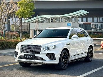 Bentayga 2022 4.0T V8 купить на сайте DeffCars