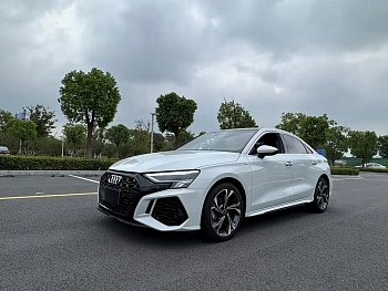 Audi A3 2022 A3L Limousine 35 TFSI Luxury Sports купить по цене 2 303 834 ₽  на сайте DeffCars