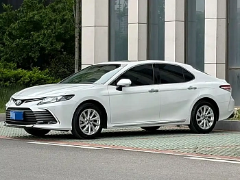 Camry 2023 2.0G Deluxe Edition купить на сайте DeffCars