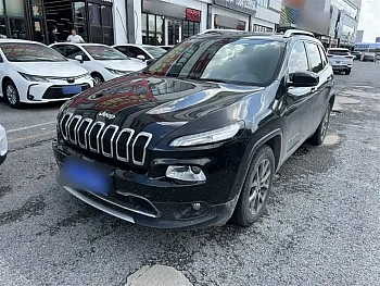 Free Light 2020 2.0L Two-wheel drive classic sports version купить по цене 2 262 341 ₽  на сайте DeffCars