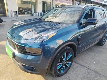 Lynk & Co 01 2017 2.0T 2WD Yao Pro Edition купить на сайте DeffCars