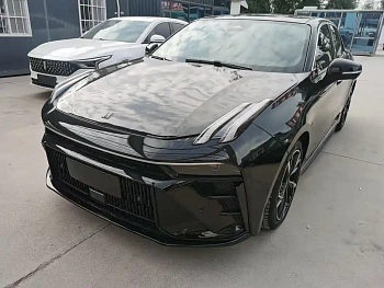 Lynk & Co 03 2023 model 2.0TD DCT Power Pro купить по цене 2 234 976 ₽  на сайте DeffCars