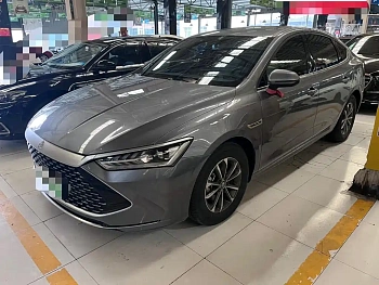 Qin PLUS 2024 Honor Edition DM-i 55KM Leading Model купить по цене 2 007 523 ₽  на сайте DeffCars