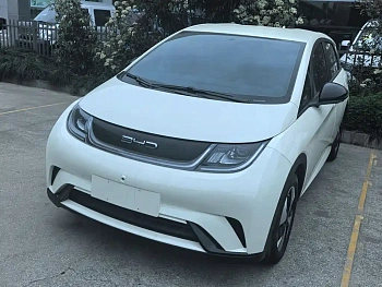 Dolphin 2024 Glory Edition 420km Fashion Edition купить по цене 2 022 994 ₽  на сайте DeffCars