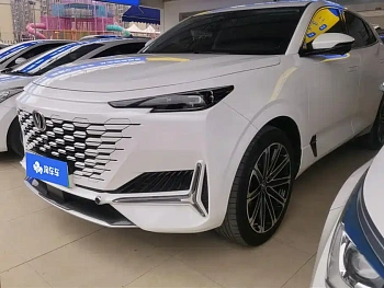 Changan UNI-K Smartphone iDD 2022 Blue Whale iDD 130km 1.5T Premium Model купить по цене 2 131 286 ₽  на сайте DeffCars