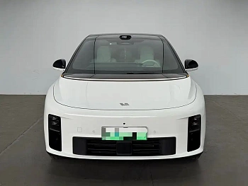 Ideal i6 2025 four-wheel drive standard version купить на сайте DeffCars