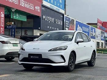 Seal 05 DM-i 2025 DM-i Intelligent Driving Edition 55KM Deluxe Model купить по цене 1 917 868 ₽  на сайте DeffCars