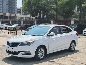 Yuexiang V7 2016 1.6L Manual Enjoyment Type National IV купить на сайте DeffCars