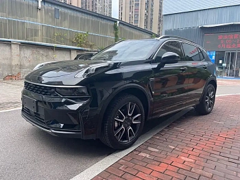 Lynk & Co 01 2019 model 2.0T two-wheel drive pure version Chinese V купить по цене 1 952 968 ₽  на сайте DeffCars