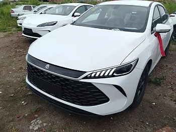 Qin PLUS 2025 DM-i Intelligent Driving Edition 55KM Leading Model купить по цене 1 966 281 ₽  на сайте DeffCars