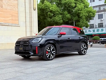 MINI JCW COUNTRYMAN 2024 2.0T JOHN COOPER WORKS купить на сайте DeffCars