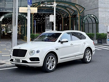 Bentayga 2018 4.0T V8 купить на сайте DeffCars