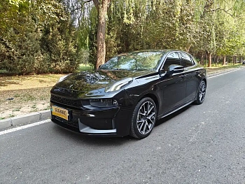 Lynk & Co 03 2021 1.5TD DCT Champion Edition купить по цене 1 737 834 ₽  на сайте DeffCars