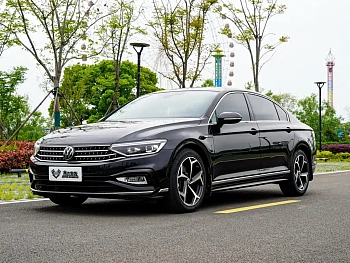 Magotan 2023 2 million commemorative edition 330TSI DSG luxury model купить на сайте DeffCars