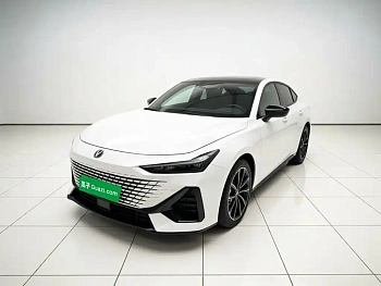Changan UNI-V 2024 1.5T high-energy version купить на сайте DeffCars