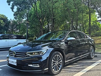 Magotan 2023 2 million commemorative edition 330TSI DSG leading model купить на сайте DeffCars