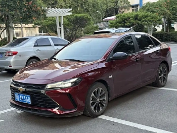 Cruze 2023 1.3T light hybrid automatic exclusive version Cruze 2023 1.3T light hybrid automatic exclusive version купить по цене 1 675 587 ₽  на сайте DeffCars