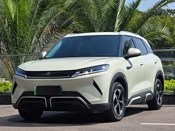 Yuan UP 2024 model 401KM transcendent model купить по цене 2 167 655 ₽  на сайте DeffCars