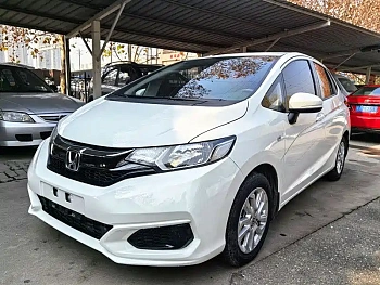 Fit 2020 1.5 CVT Deluxe Edition купить на сайте DeffCars